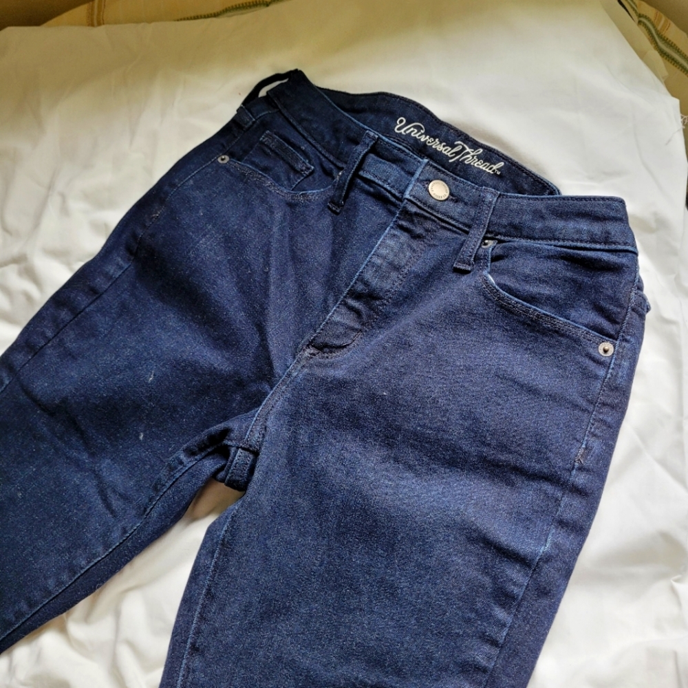 High waisted skinny jeans